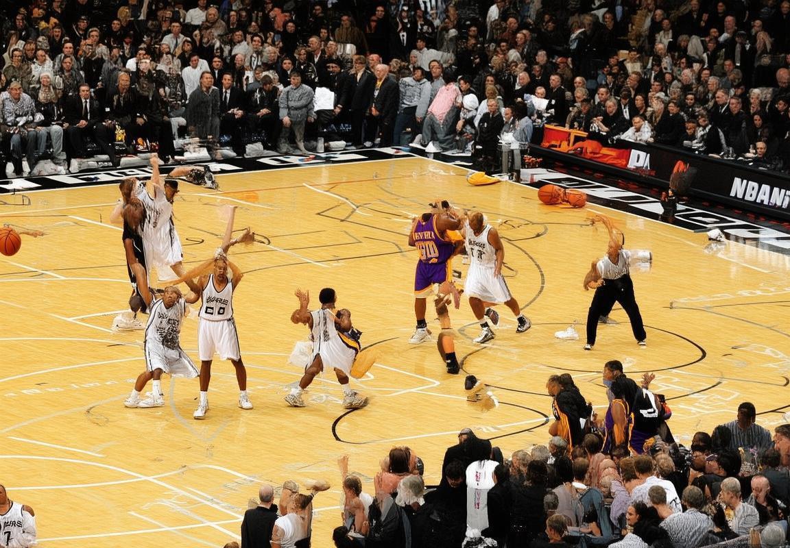 2008年NBA西决：马刺湖人巅峰对决与战术智慧解析