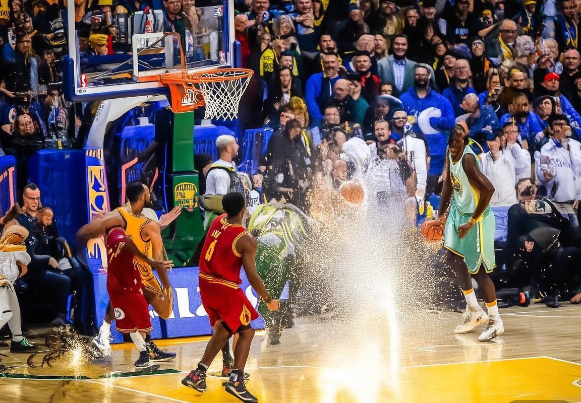 2017NBA总决赛：勇士VS骑士巅峰对决解析